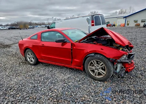 2014 Ford Mustang z USA, uszkodzony, nr VIN 1ZVBP8AM3E5279892
